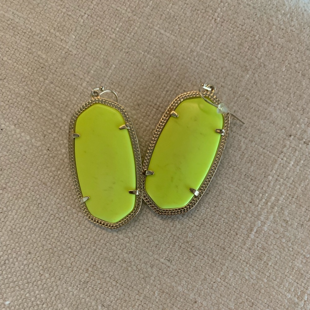 Kendra Scott Danielle earring